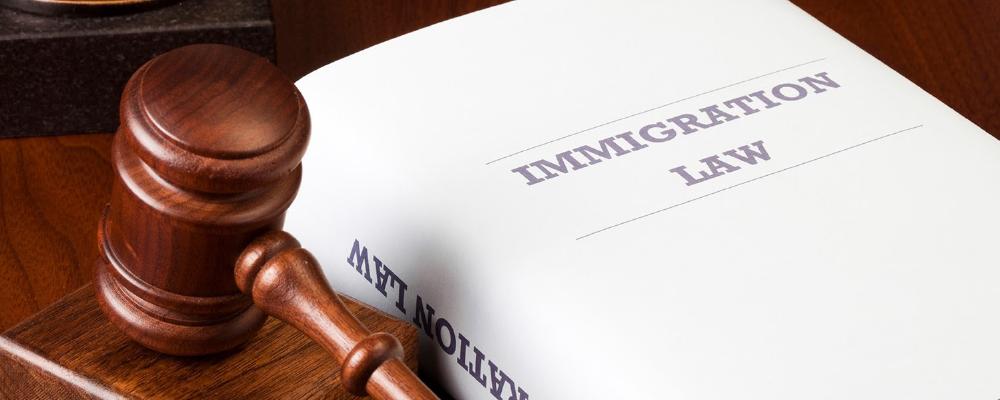 Luật nhập cư Mỹ ngày một phức tạp